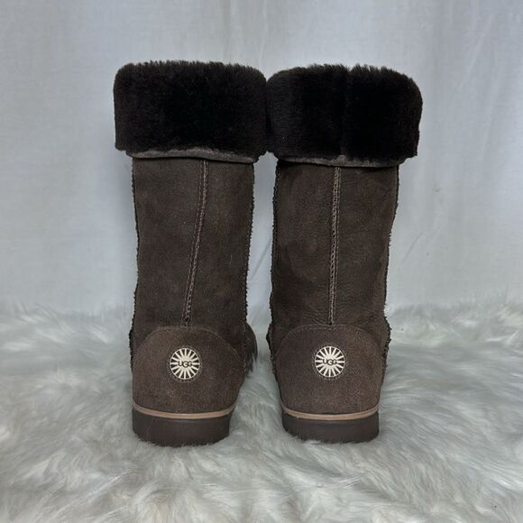 UGG Brown Suede Shearling Lined Boots S/N 1886 Sz 7 - Picture 3 of 7